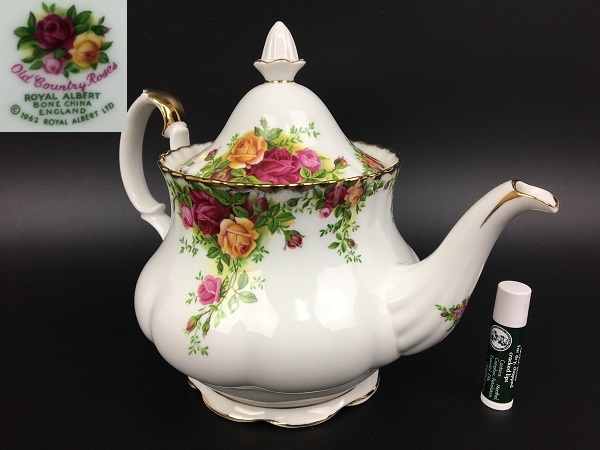 AZ-587 未使用 ROYAL ALBERT ロイヤルアルバート 金彩 ティーポット 