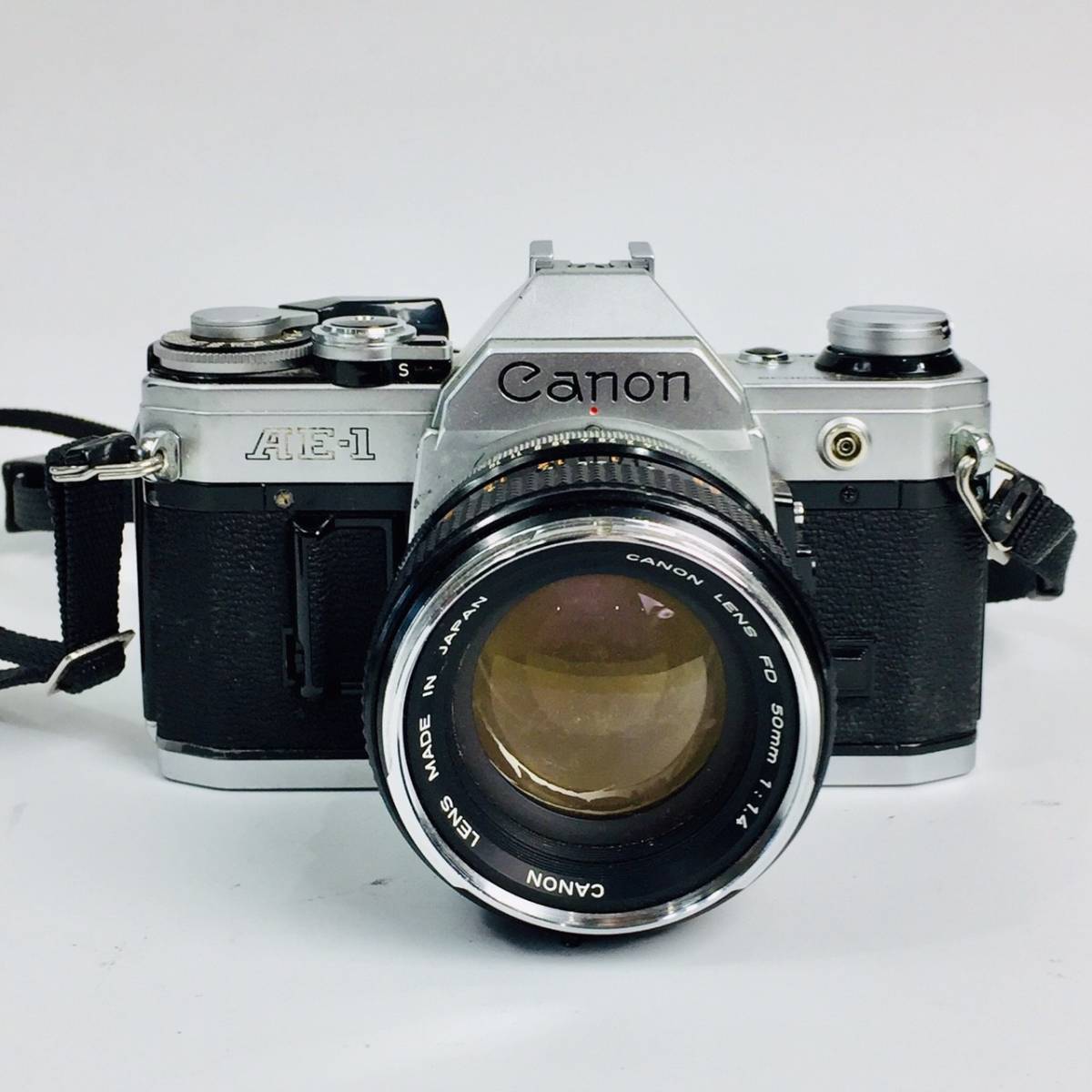 Canon FD AE-1 Lens Film 50mm Camera SLR 35mm f⁄1.8 w⁄ with