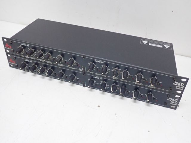 定番，新作 dbx 234XL クロスオーバー チャンデバ チャンネルデバイダ PA機材 2台セット 557AF-22(クロスオーバー)｜売買されたオークション情報、yahooの商品情報をアーカイブ公開 - オークファン クロスオーバー