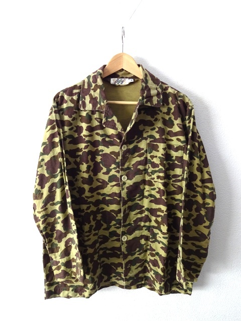レア□A BATHING APE:ベイシングエイプ□猿カモ柄□シャツ&パンツ パジャマ
