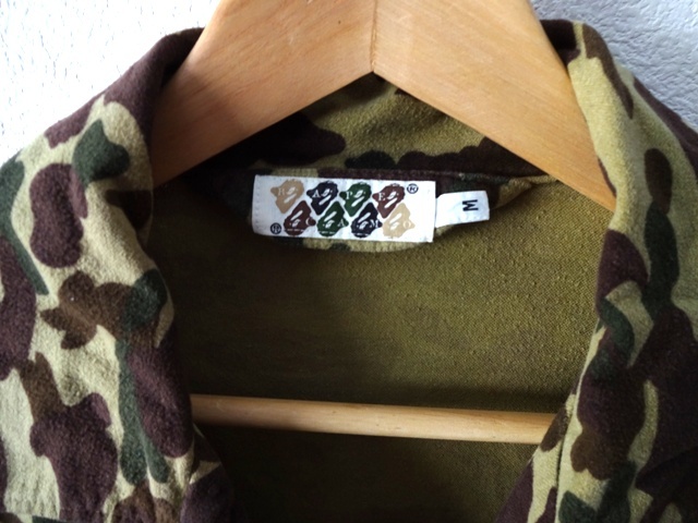 レア□A BATHING APE:ベイシングエイプ□猿カモ柄□シャツ&パンツ パジャマ