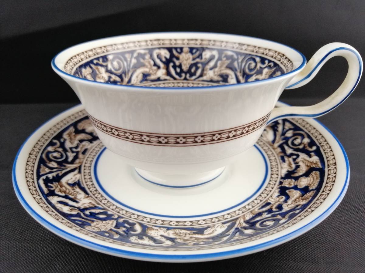  ウエッジウッド Florentine Blue カップ＆ソーサー 1セット(ウェッジウッド)｜売買されたオークション情報、yahooの商品情報をアーカイブ公開 - オークファン ウェッジウッド
