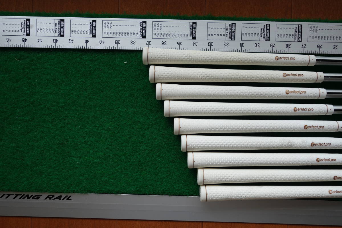 ■ GRAPHITE DESIGN グラファイトデザイン ツアーAD AD-75 R 9本 グリップ良好