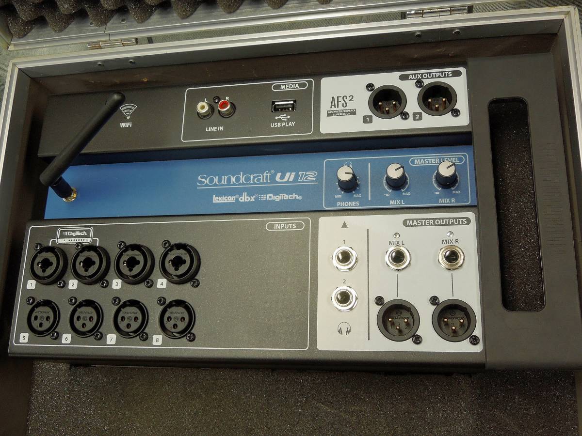 SOUNDCRAFT Ui12 デジタルミキサーケース付き