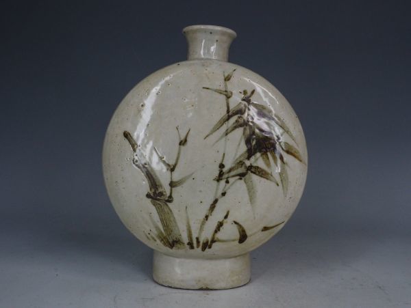蒐集家蔵品放出】李朝 白瓷鉄絵竹文扁壺 白磁鉄絵竹文扁壷 白磁扁壺