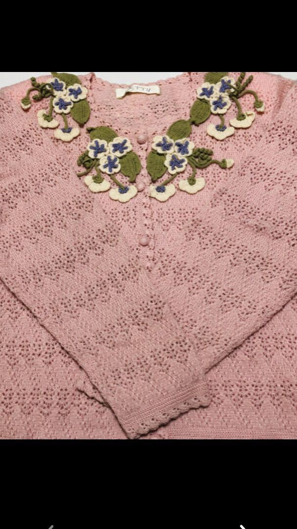 WW○新品！お花モチーフカーディガン○ワンダフルワールド