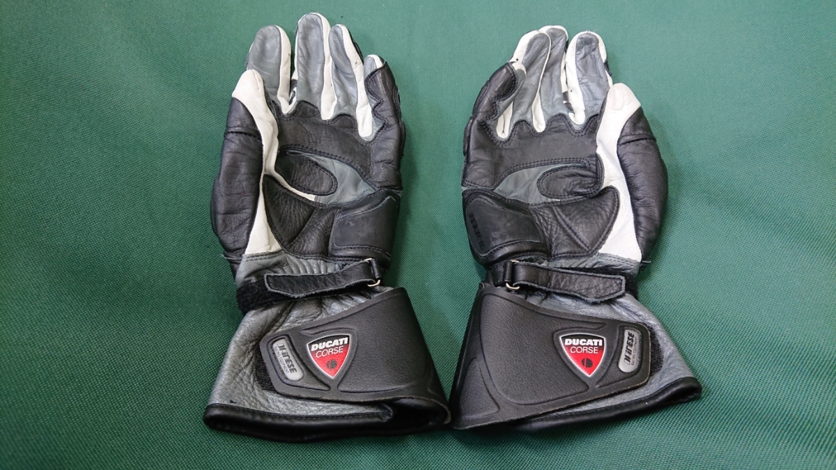 DUCATI/DAINESE レーシンググローブ チタン/カーボンプロテクション L 