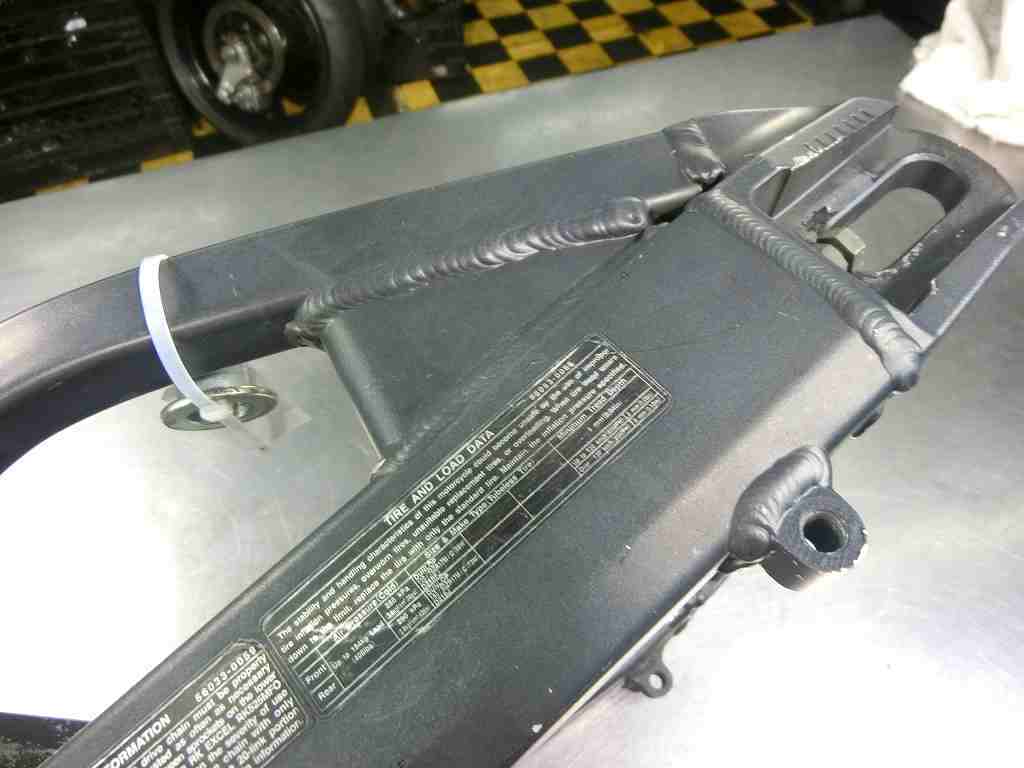 ZX-10R Swingarm Products – SWING MAGIC ZX-10R”HEAT Racing Suter