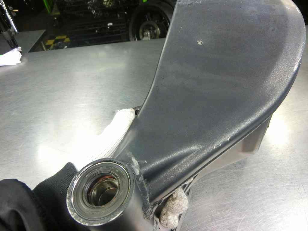ZX-10R Swingarm Products – SWING MAGIC ZX-10R”HEAT Racing Suter