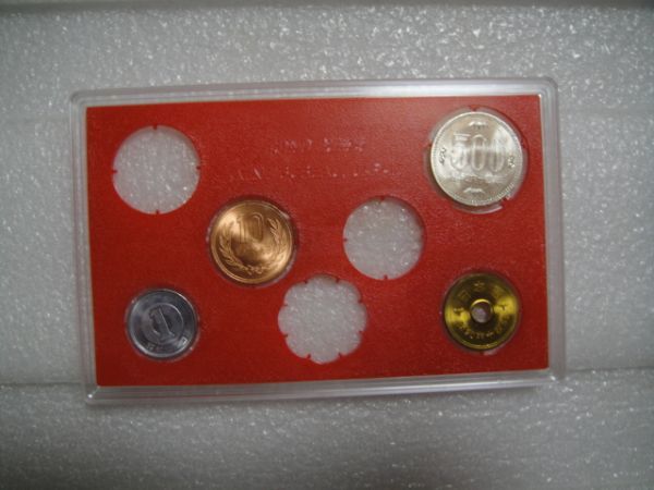 たこうに おまとめ 特年 昭和64年 現行1円・5円・10円・500円(4種類)