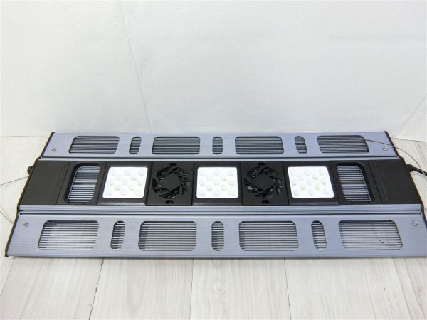 Maxspect Razor(マックススペクト　レイザー)　R420R 180W 15000k サンゴ、淡水魚、熱帯魚、LEDライト／Y0520-7664