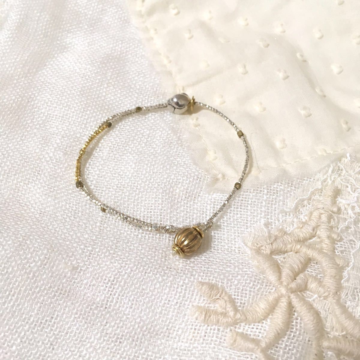 semeno samuro セメノ フラワーモチーフ アンクレット です♩ 美品 semeno セメノ 蕾フラワー ブレスレット シルバー×ゴールド お花
