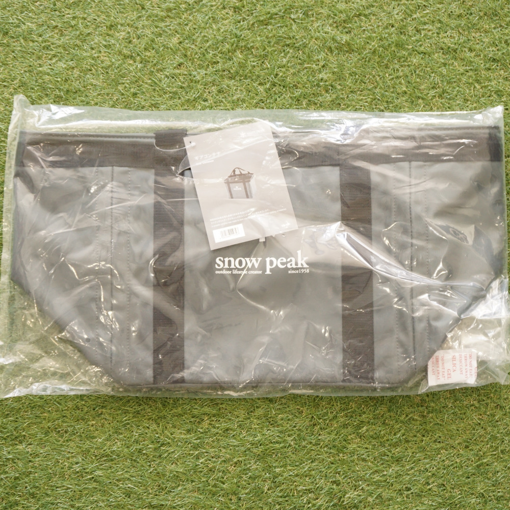 未使用 スノーピーク（snowpeak） ギアコンテナ UG-080　定番人気　グレー　バーベキュー用品やキャンプ用品の保管・運搬