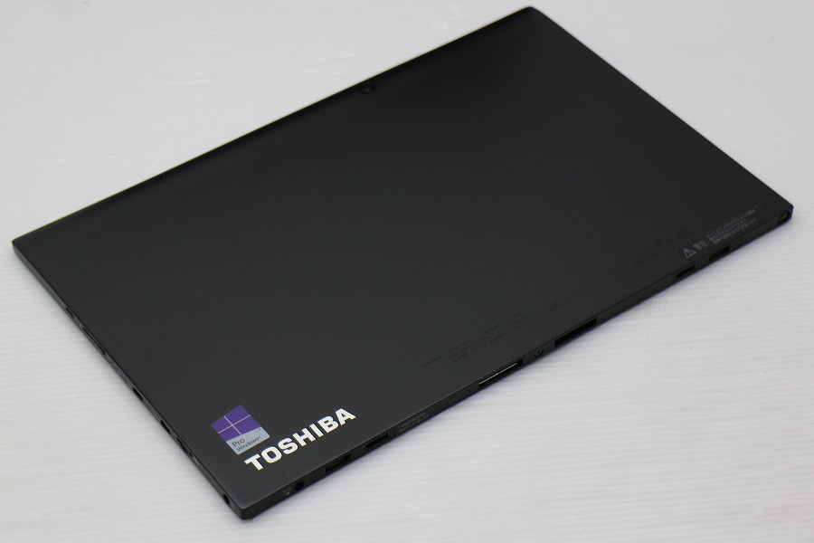 東芝 dynabook R82/P Core M-5Y71 1.2GHz/8GB/256GB(SSD)/12.5W/FHD