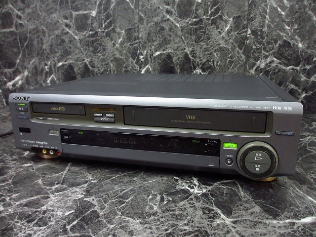 Q5561M Hi8 / VHS Wデッキ SONY WV-TW1 通電ok ジャンク ソニー