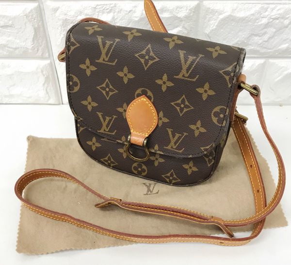 Louis Vuitton モノグラムポシェット★保存袋つき モノグラム LOUIS VUITTON ルイヴィトン バッグ 公式サイト ルイ