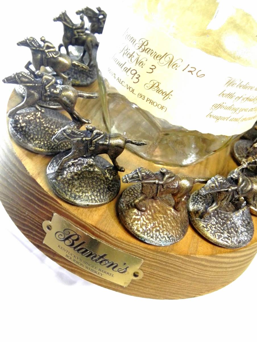 飲料・酒 Blanton's キャップディスプレイ