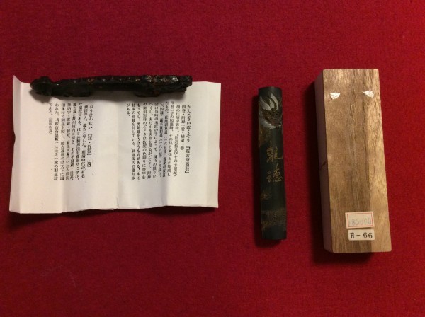 ◆５５３４◆未使用保管墨【 古墨／龍徳】　桐箱◆箱に定価85，000円◆書道具◆文房四宝◆