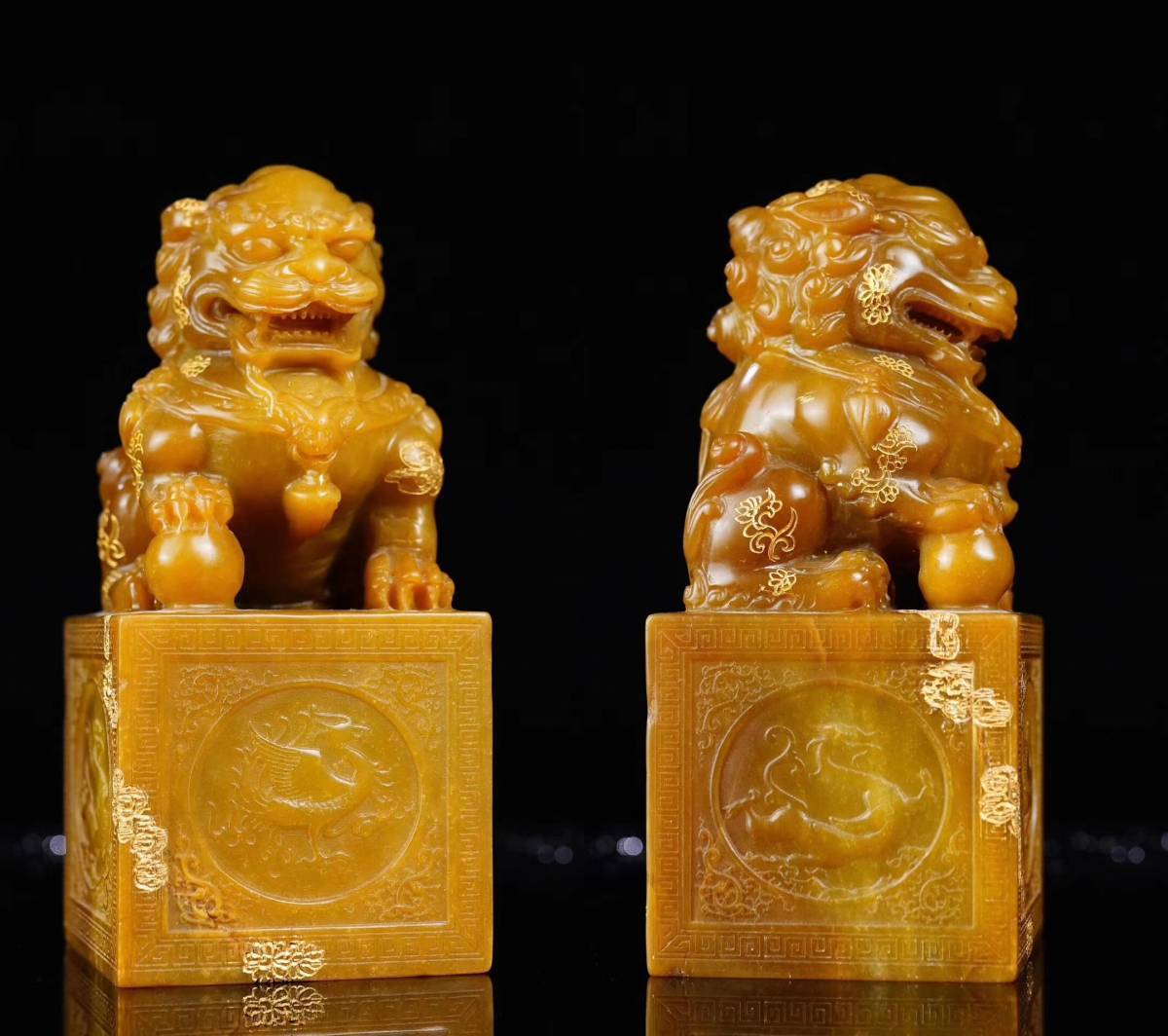 文房具 超珍館蔵寿山石 田黄石 獣鈕瑞獣彫 篆書銘印章 印鑒 文房具