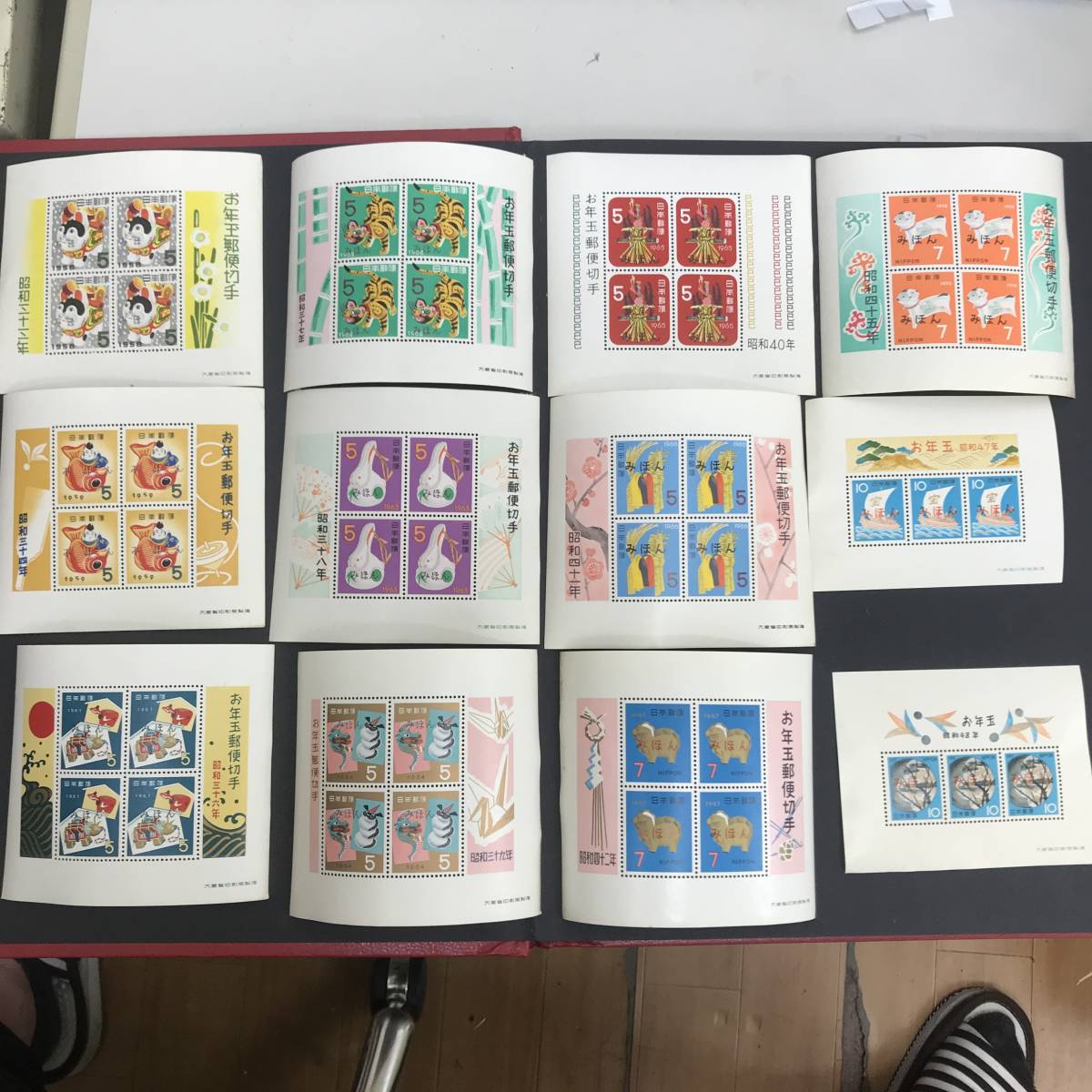  1円 みほん 年賀切手 小型シート 計12枚 昭和33 34 36 37 38 39 40 41 42 45 47 48年 犬はりこ 鯛えびす 赤べこ お年玉 郵便 切手 見本(お年玉、年賀)｜売買されたオークション情報、yahooの商品情報をア 行事、歳時