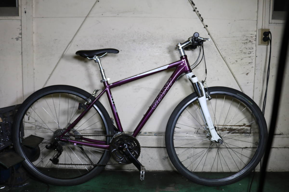 GIANT GLIDE R3 700C 24速 500mm ディスク対応クロス