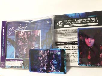 TWICEハイタッチ TWICE ハイタッチ券 モモ『Breakthrough』 ONCE JAPAN 限定盤 CD