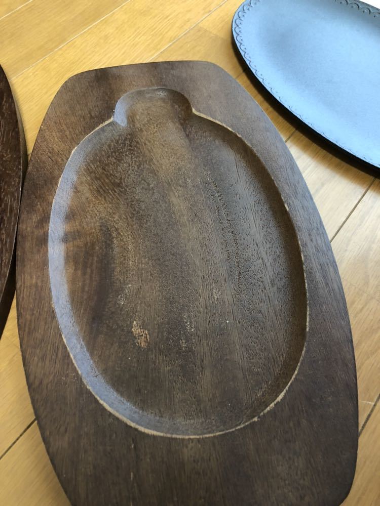 ステーキ皿 傷あり 2枚セット 業務用 鉄鋳物 ステーキ皿 楕円 28cm 18cm 専用木台付き 鉄板皿 鉄板料理 ハンドル付き プレート 皿 売買されたオークション情報 Yahooの商品情報をアーカイブ公開 オークファン Aucfan Com