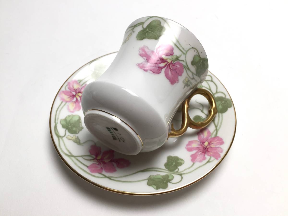 フランス 19世紀 金の珊瑚とカップアンドソーサーb パリ窯