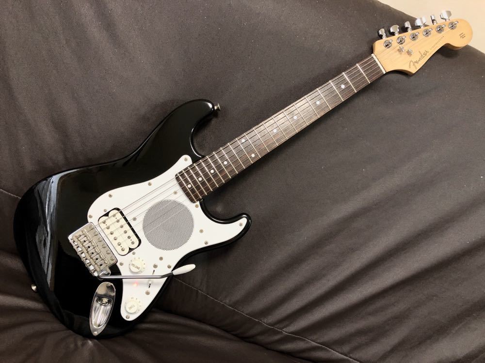 フェンダーストラトキャスター　ミニアンプ内蔵ギター ☆Fender Japan☆ST-CHAMP BK☆アンプ内蔵ミニストラトキャスター 美品