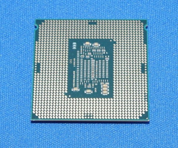 ☆CPU LGA1151 Intel Xeon E3-1230v5 v6 ? 程度の性能 ES品 ☆