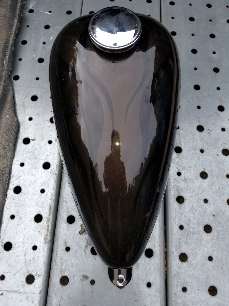 ピーナッツタンク ピーナッツ ハーレー HARLEY-DAVIDSON トンネル