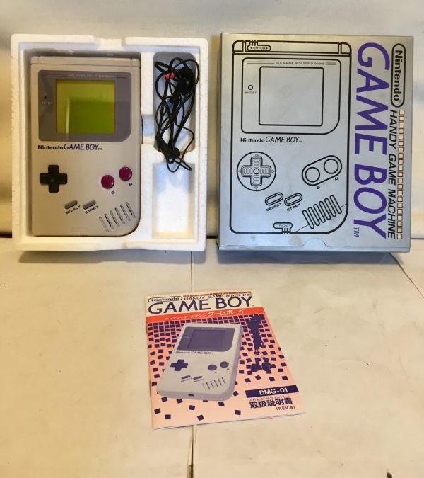 【極美品】初代ゲームボーイB Nintendo⁄任天堂 『1円スタート』『極美品』初代ゲームボーイ 外箱