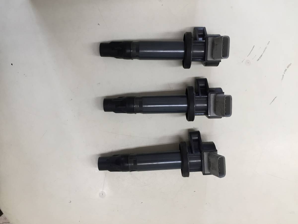 ダイハツ ムーヴ カスタムRS L175S イグニッションコイル 中古品
