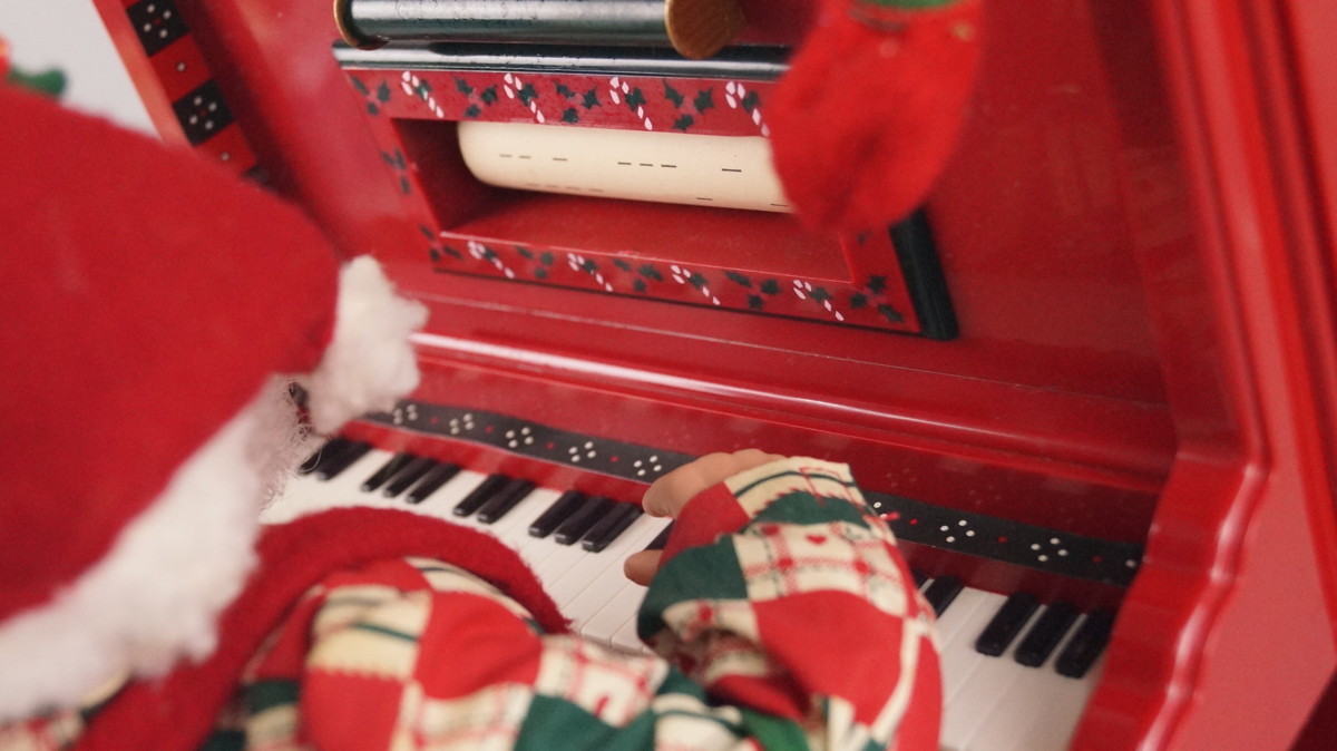 ②クリスマス サンタ カセットプレーヤーミュージックロボット