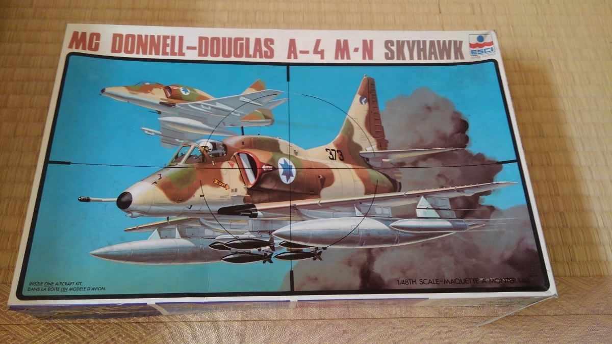 Maquette ESCI 1/48 McDonnell Douglas F-4 B/J Navy Phantom - Boîte 1985