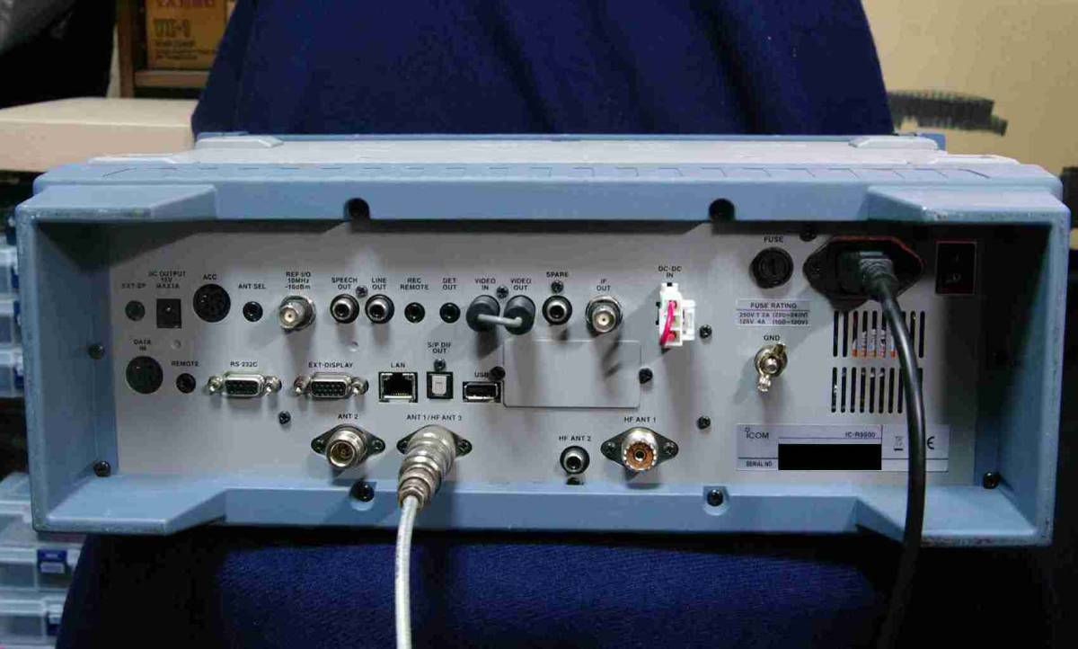 IC-R9500 - Icom ICOM Receiver Professional Communications RigPix