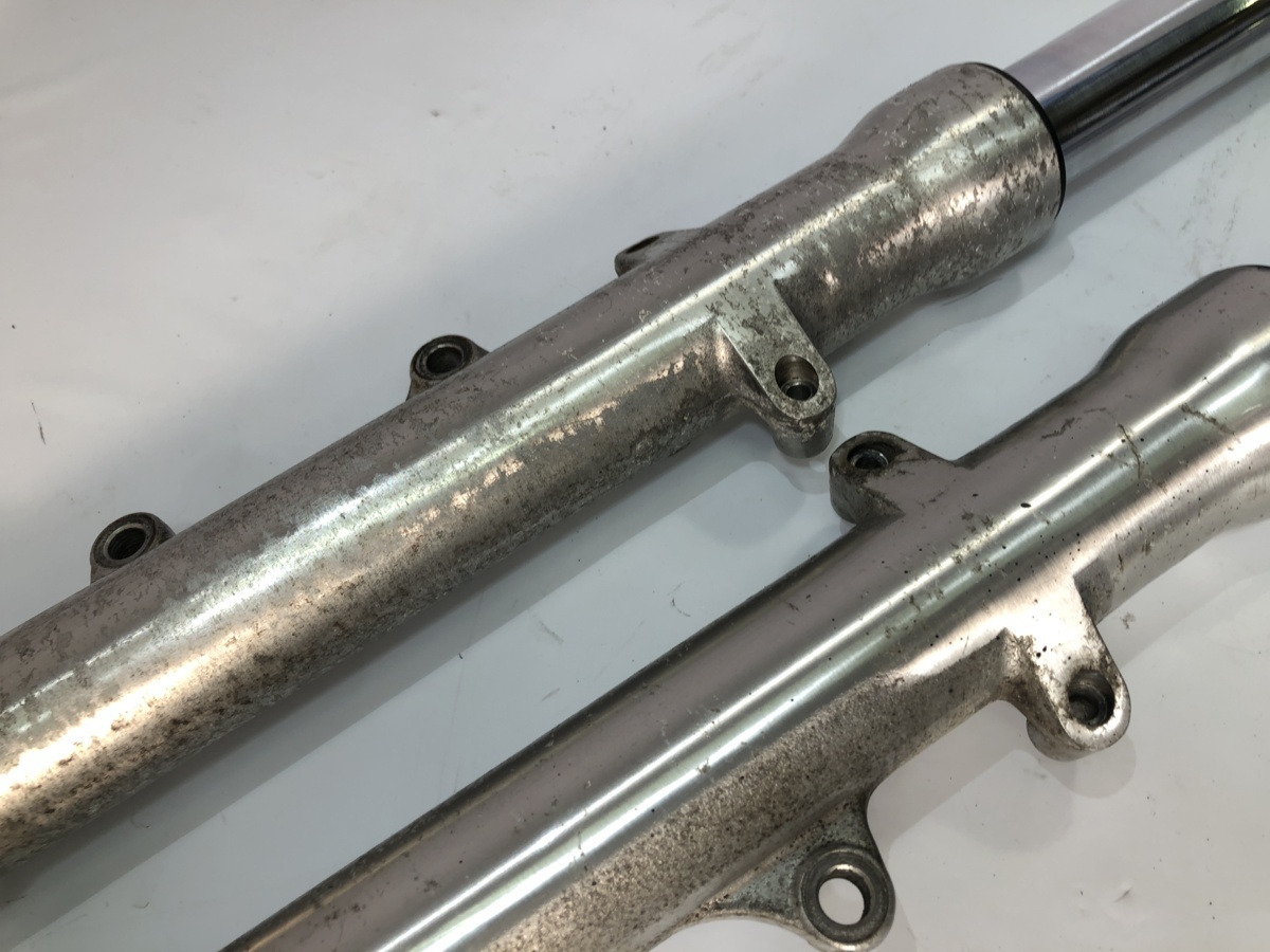 包装・送料無料 SUZUKI イナズマ400 GK7BA フロントフォーク 左右