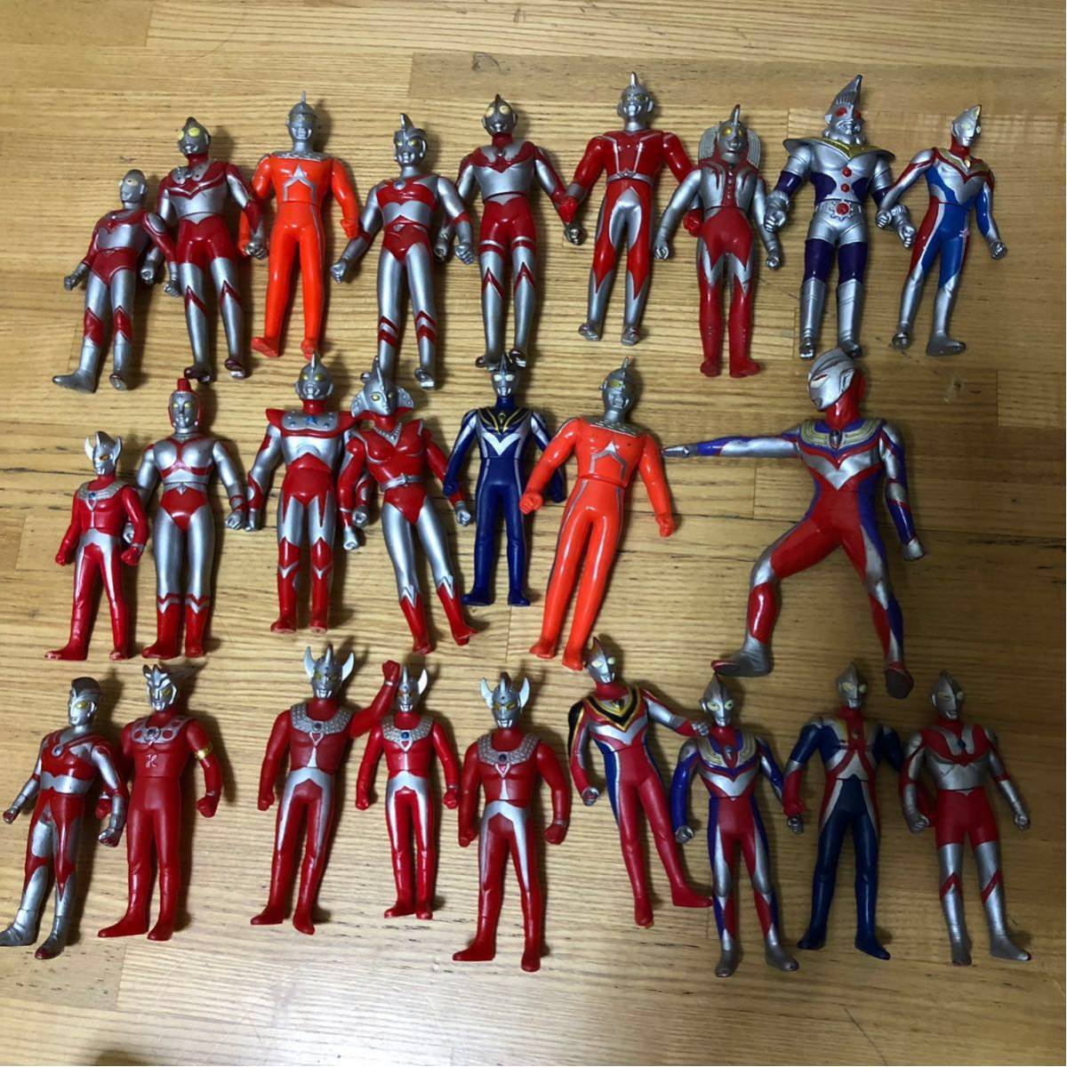 仮面ライダー ウルトラマン 大量セット ソフビ 145体 【公式通販】 仮面ライダー ウルトラマン 大量セット ソフビ 145体 【公式通販】