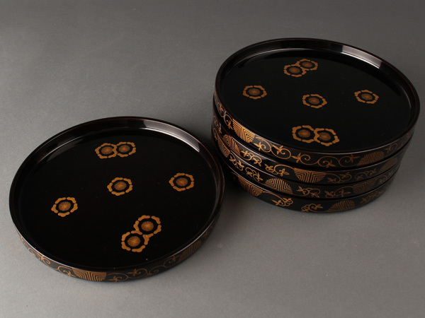 【お得，格安】 流 木製漆器 本金蒔絵丸盆五客 CM876(盆)｜売買されたオークション情報、yahooの商品情報をアーカイブ公開 - オークファン 盆