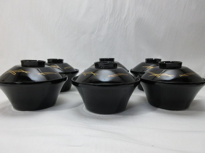 輪島塗 黒色漆器 蓋付汁椀　5客セット 松葉 金彩模様 桐箱付き 輪島塗 黒色漆器 蓋付汁椀 5客セット 松葉 金彩模様 桐箱付き 【公式通販】