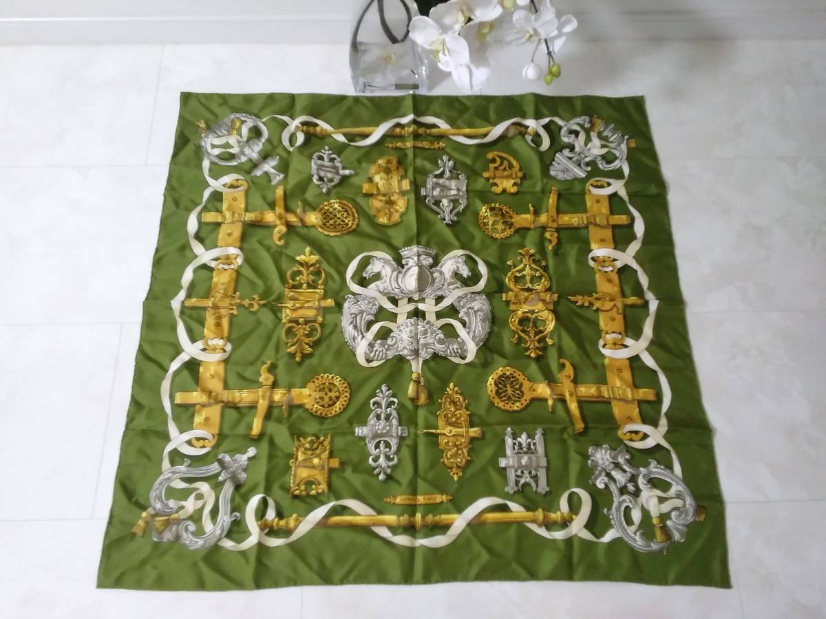 極美品 エルメス カレ90 FERRONNERIE 鉄細工 エンジ 赤系