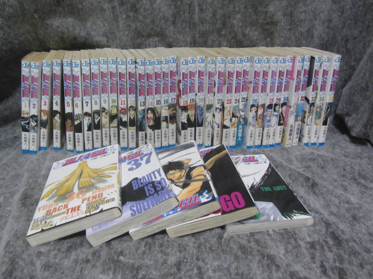 Amazon.co.jp: BLEACH モノクロ版 74 (ジャンプコミックス 【全巻