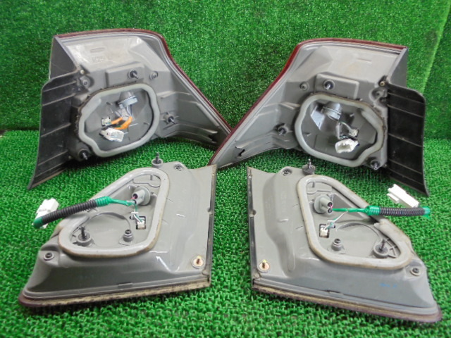 7CX3001CD8-5 ) クラウン ロイヤルサルーン GRS182/GRS183 後期型 純正テールライト左右+フィニッシャーランプセット