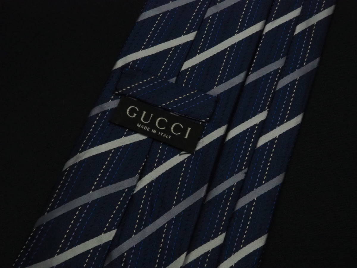 美品 GUCCI グッチ ITALY イタリア製 (ストライプ柄 ネイビー シルバー 
