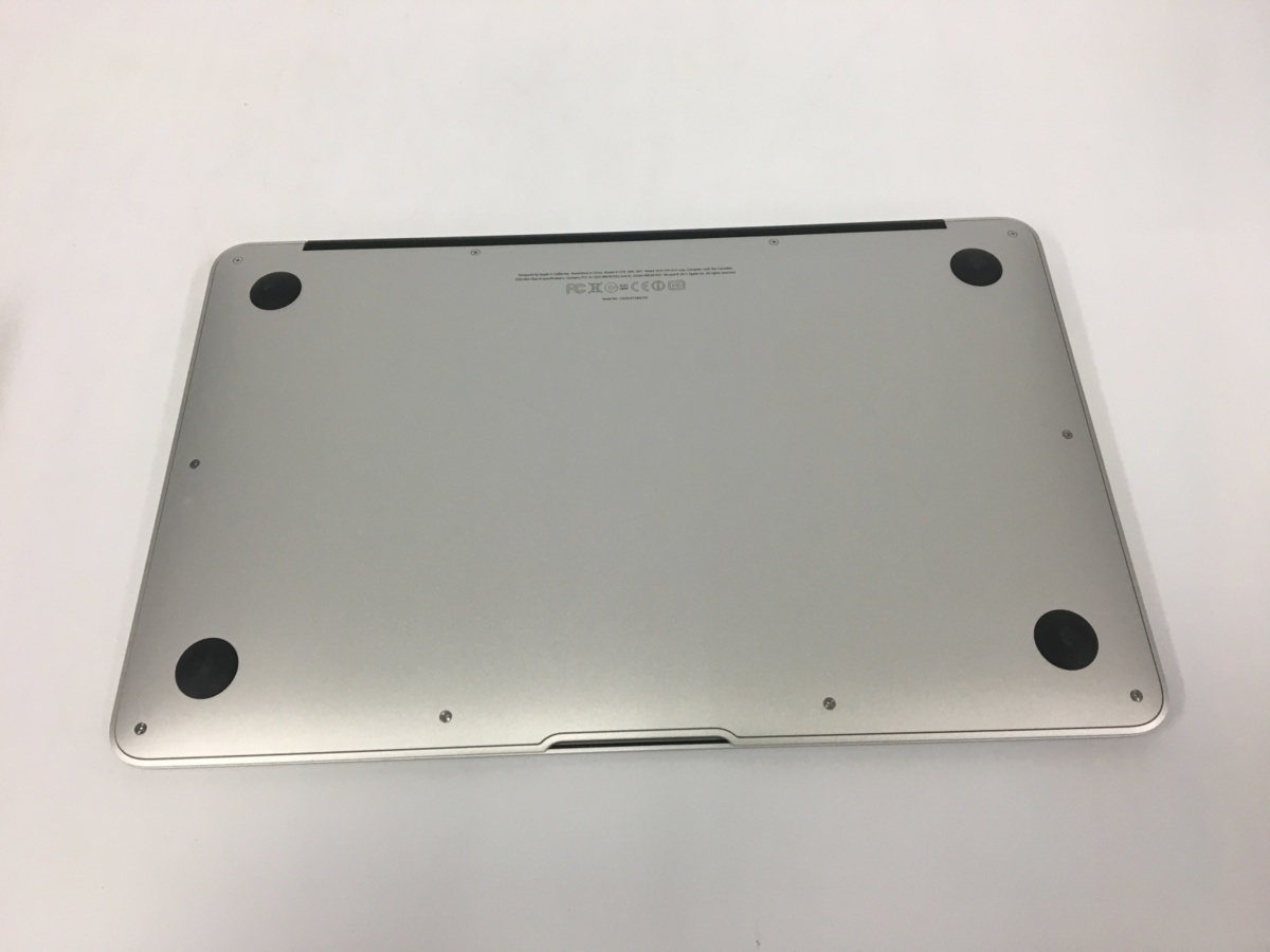 ジャンク MacBook Air 11インチ（Mid 2011） Core i5 1.6GHz/2GB/SSD 