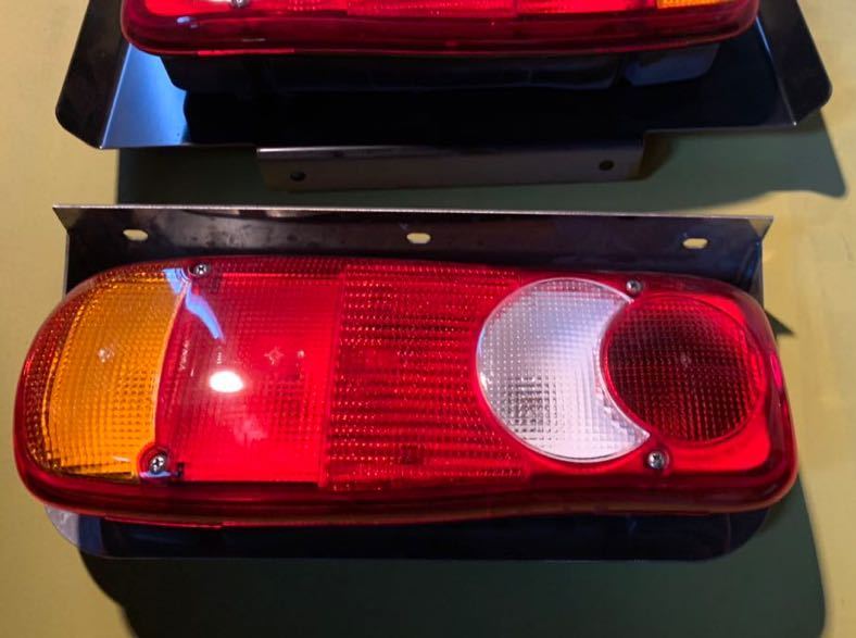 クオン 純正 - テールランプの人気アイテム LED 純正」(テールライト