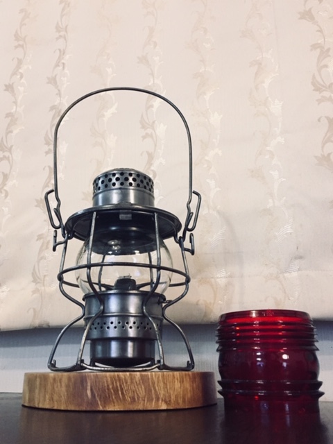 Adams Westlake Railroad & Lantern Kero Adlake and Globe Red at