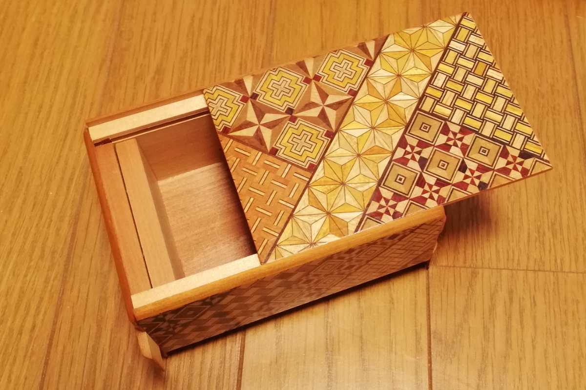箱根寄木細工 からくり箱 秘密箱 工芸品 木製 小箱 12回 【公式通販】