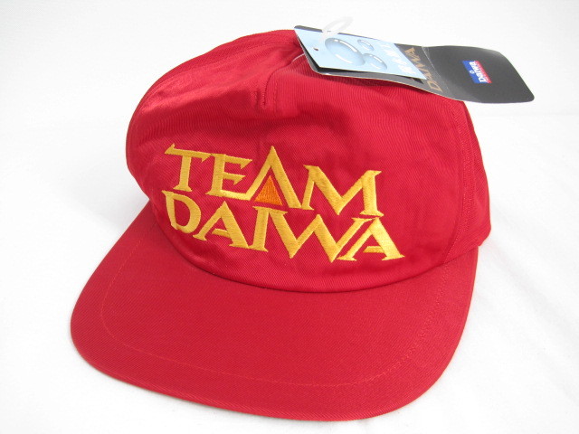品質保証，送料無料 レア デッドストック ダイワ精工TEAM DAIWAチームダイワフィッシングキャップ 帽子 赤(帽子)｜売買されたオークション情報、yahooの商品情報をアーカイブ公開 - オークファン 帽子