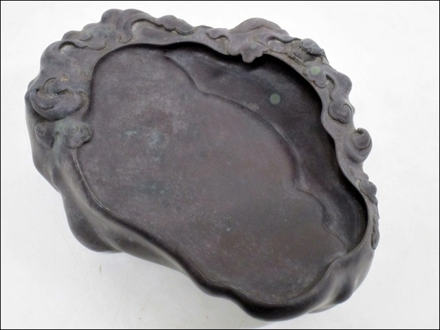 16 04-246352-28 [S] 硯 端渓 龍雲 高さ 約9cm 大きさ 約21×27cm 重さ